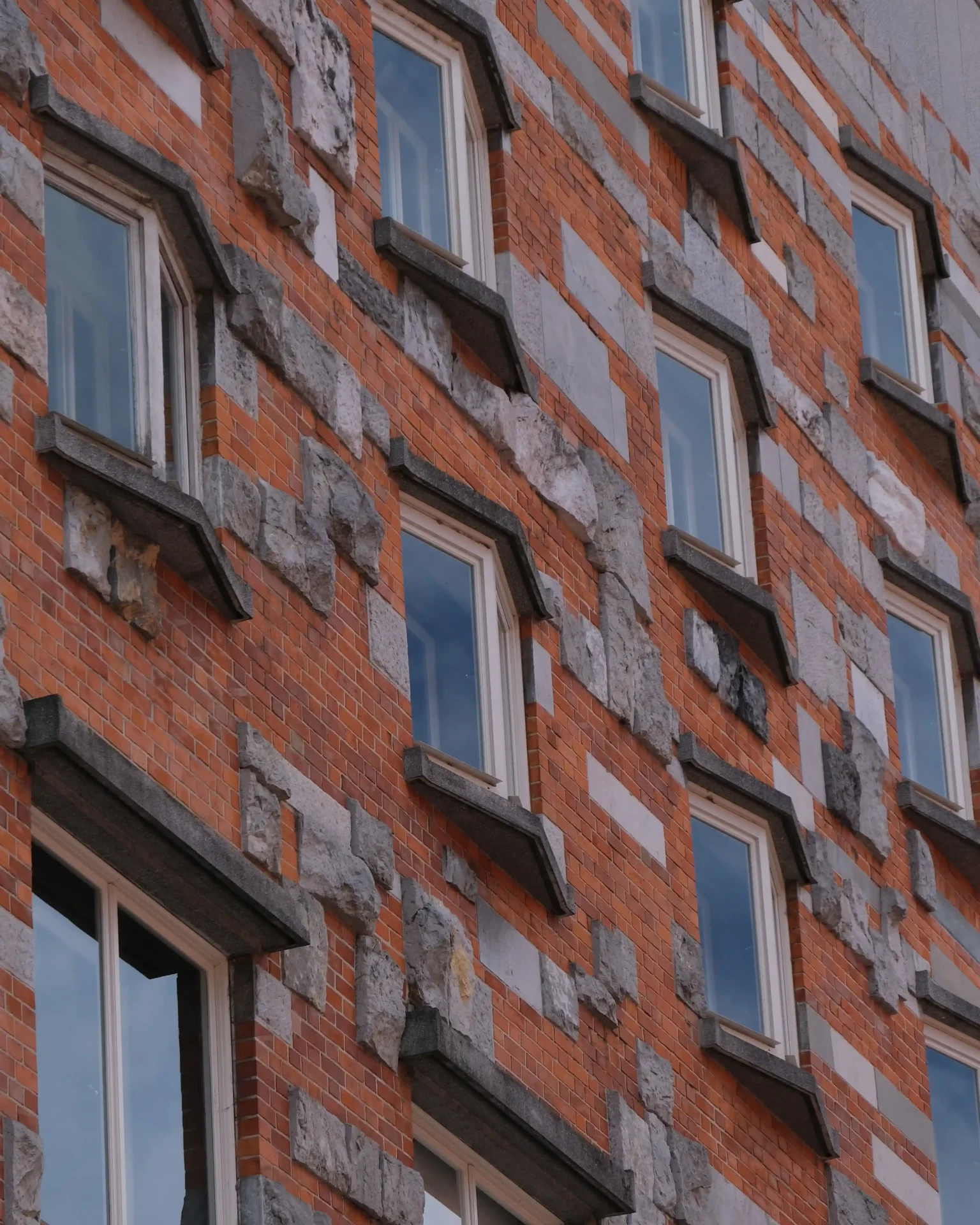 nuk_details_compressed